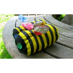 Buzzing Bee - Handmade by Honey Beeswax